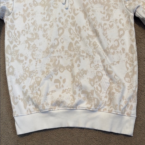 Gymshark White and Cream Patterned Hoodie - Picture 4 of 10